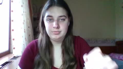 hess_luna_ online show from November 27, 2025, 10:06 am