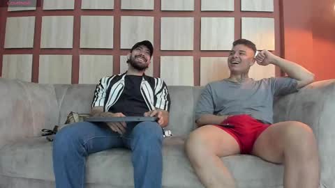 Snapshot of heteros_men chatting on March 2, 2025, 2:32 pm heteros men online show from March 2, 2025, 2:32 pm
