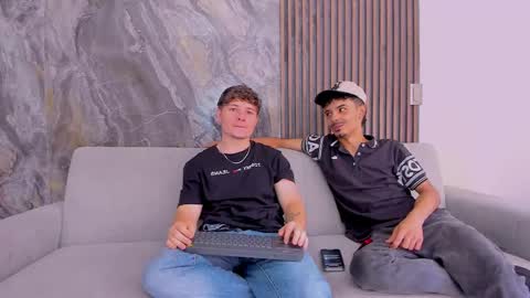 Snapshot of heteros_men chatting on September 28, 2025, 9:20 pm heteros men online show from September 28, 2025, 9:20 pm