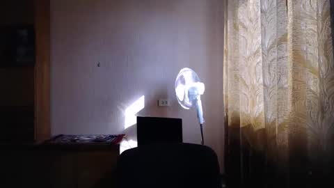 Snapshot of hettysouressx chatting on April 15, 2026, 12:56 pm HettySouressx online show from April 15, 2026, 12:56 pm