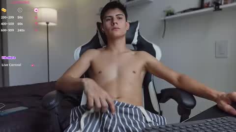 hey_cesard online show from September 11, 2025, 12:38 pm