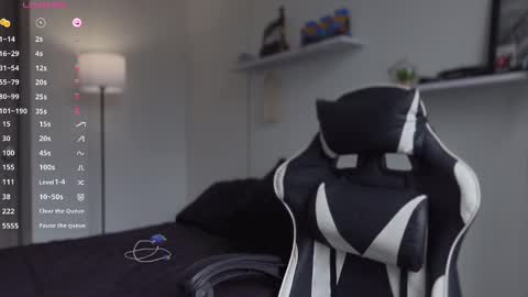 hey_cesard online show from September 12, 2025, 2:06 pm