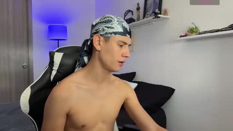 hey_cesard online show from October 17, 2025, 3:25 pm