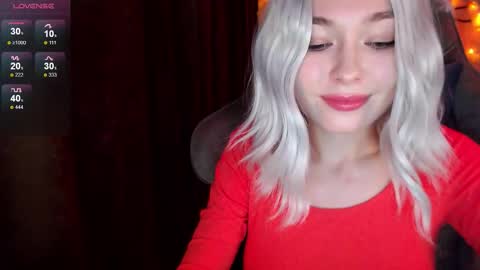 Snapshot of hey_nora_ chatting on October 26, 2025, 7:42 pm  Nora  online show from October 26, 2025, 7:42 pm
