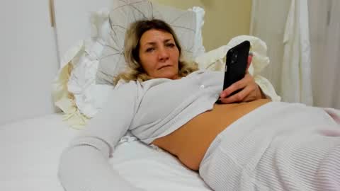 Heyheygrey online show from February 4, 2025, 4:26 am