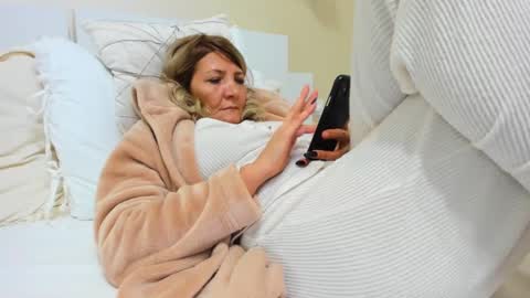 Heyheygrey online show from February 13, 2025, 1:15 pm