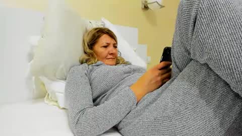 Heyheygrey online show from February 14, 2025, 5:09 am