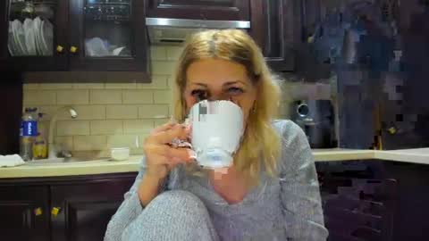 Heyheygrey online show from March 9, 2025, 4:16 am