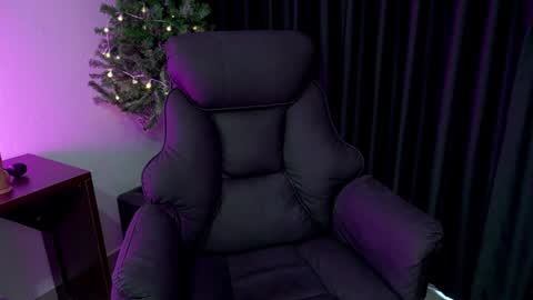 Hi guys You can call me Kitty online show from December 11, 2024, 4:18 am