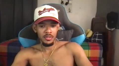 hhotcrazy online show from November 9, 2025, 6:23 am