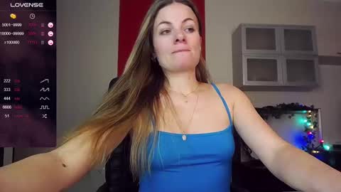 Lina online show from February 11, 2025, 4:35 pm