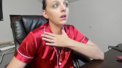 Paige online show from September 12, 2025, 1:17 am