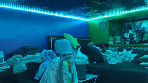 HiGHNESS CANNA online show from February 8, 2026, 6:17 am