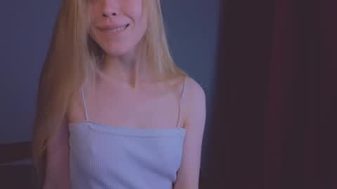 Snapshot of hihi_im_chloe chatting on January 18, 2025, 11:22 pm Chloe online show from January 18, 2025, 11:22 pm