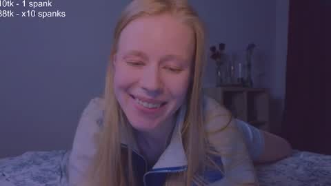 Snapshot of hihi_im_chloe chatting on March 3, 2025, 11:56 pm Chloe online show from March 3, 2025, 11:56 pm