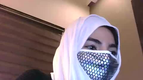 Hijabi Girls online show from March 28, 2026, 11:26 pm