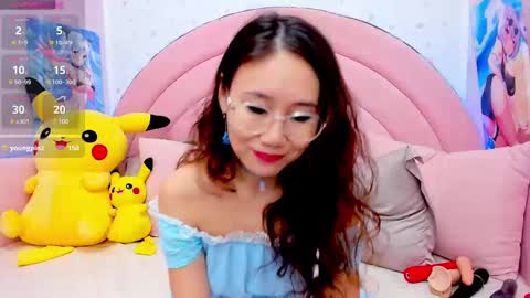 Hikori online show from February 13, 2025, 4:32 am