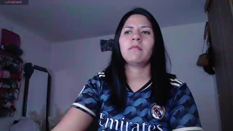hilaril18 online show from June 10, 2026, 11:24 pm