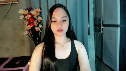 hilarymolly online show from February 11, 2026, 11:43 pm