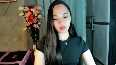 hilarymolly online show from February 16, 2026, 9:11 pm