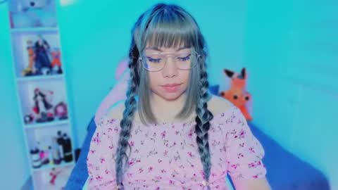 Hinata online show from February 27, 2025, 9:00 am