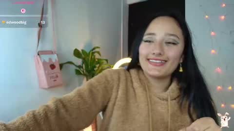 hinata online show from September 12, 2025, 9:15 pm