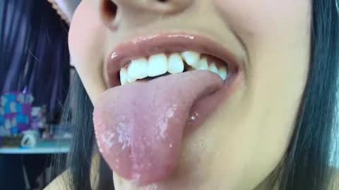 hinata online show from March 26, 2026, 9:20 pm