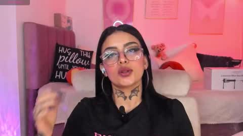  Karol  Independent Model online show from November 5, 2025, 3:06 am