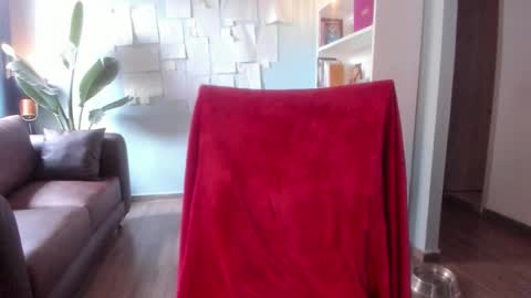 Hinnata online show from September 19, 2025, 3:13 pm