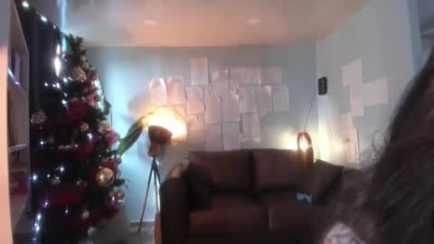 Hinnata online show from November 7, 2025, 7:36 pm