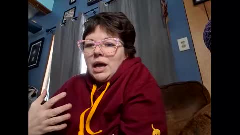 Bella online show from February 11, 2025, 6:22 pm