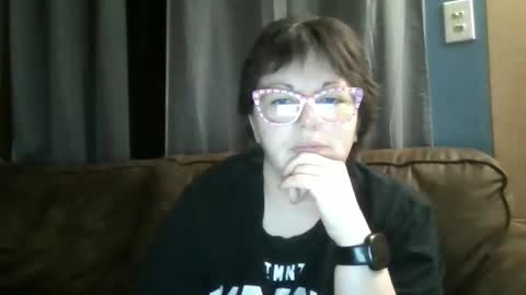 Bella online show from February 12, 2025, 4:33 am