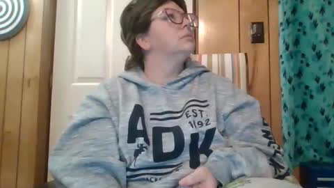 Bella online show from February 18, 2025, 4:37 am