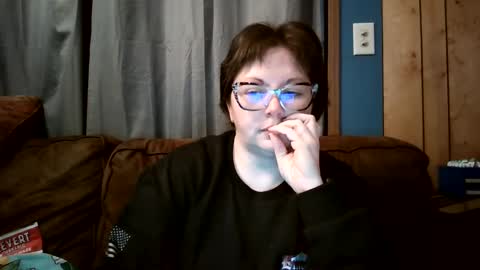 Bella online show from February 26, 2025, 4:36 am