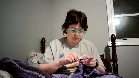 Bella online show from March 7, 2025, 1:09 am