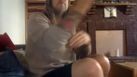 Snapshot of hippybiker chatting on December 7, 2024, 3:08 pm hippybiker online show from December 7, 2024, 3:08 pm