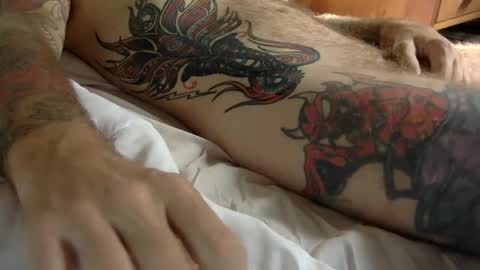 Snapshot of hippybiker chatting on December 11, 2024, 7:57 pm hippybiker online show from December 11, 2024, 7:57 pm