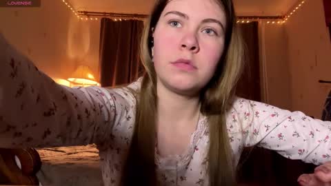 Snapshot of hirokosersen chatting on February 15, 2026, 2:58 pm I am Amy ntmu Lets hit 10 Thumbs Up together online show from February 15, 2026, 2:58 pm