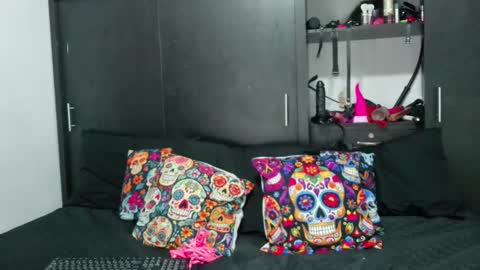 Snapshot of hiromidai chatting on February 9, 2025, 10:54 pm Elizabeth online show from February 9, 2025, 10:54 pm