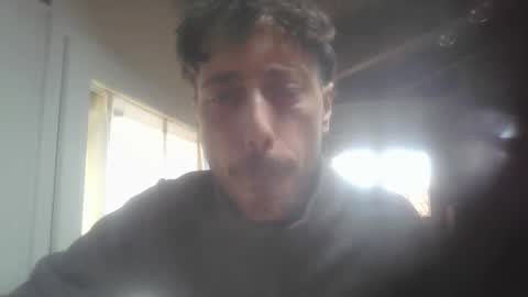 hitmenoww online show from March 2, 2026, 1:40 pm