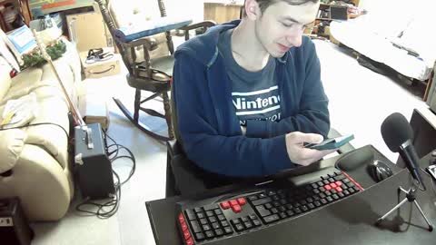 Hentai man online show from February 1, 2025, 8:37 pm