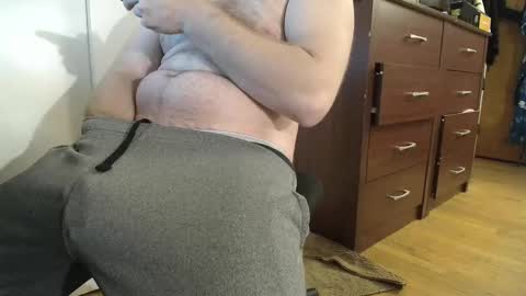 Snapshot of hockeyplayer206850 chatting on December 12, 2024, 3:10 am Hockey Player online show from December 12, 2024, 3:10 am