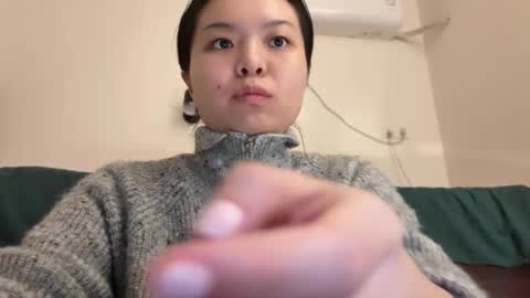 Snapshot of hola_sunflower chatting on November 1, 2025, 2:19 pm amy online show from November 1, 2025, 2:19 pm