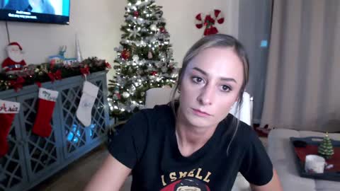 Holi Hurricane online show from December 16, 2024, 3:51 am