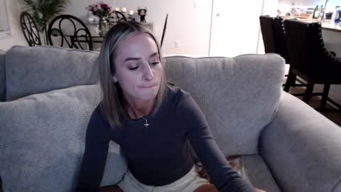 Holi Hurricane online show from January 24, 2025, 3:54 am