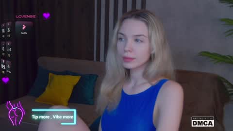 My social media links subscribe to support me  online show from January 28, 2025, 6:27 am