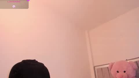 Snapshot of holly_16 chatting on February 20, 2026, 8:53 pm holly_16 online show from February 20, 2026, 8:53 pm