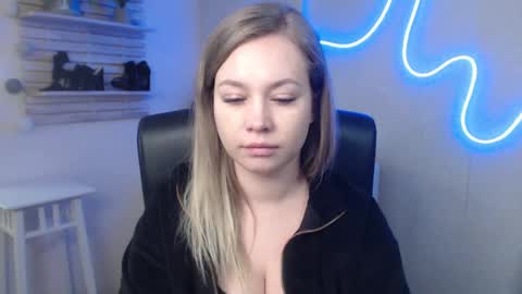 Holly online show from January 8, 2025, 10:26 am