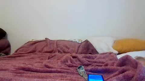 Holly Beth online show from March 18, 2026, 7:39 pm