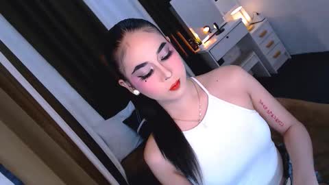 YOUR GODDESS CLARITA online show from September 12, 2025, 9:42 am